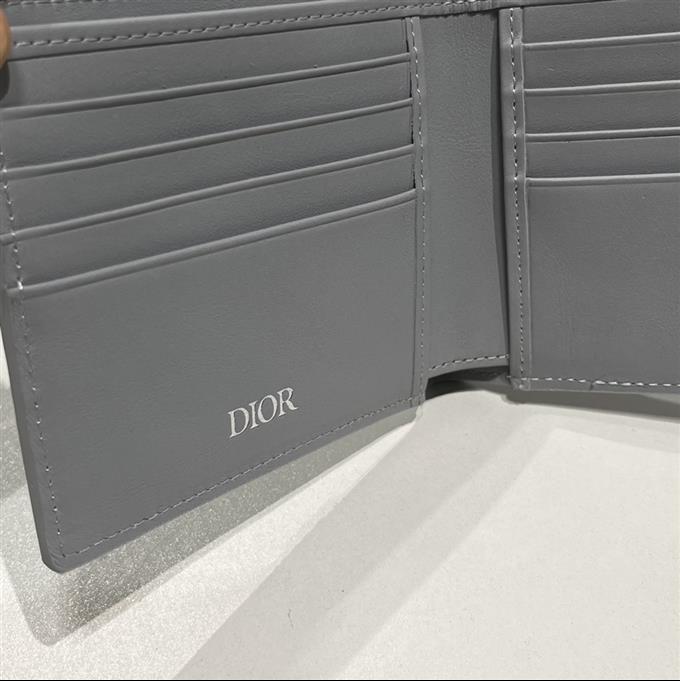 2025228Y 180P182140516